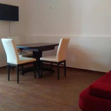 Pag Studio Garden Apartment Pag Town